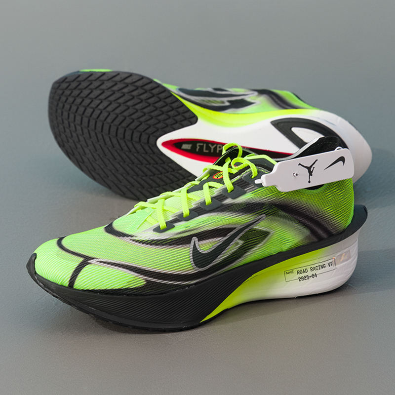 Nike Men's Sports Shoes Zoomx  - đánh giá và giá Men'S Shoes Zoomx