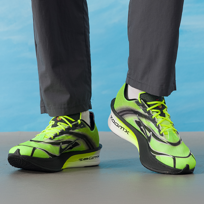 Nike Men's Sports Shoes Zoomx  - đánh giá và giá Men'S Shoes Zoomx