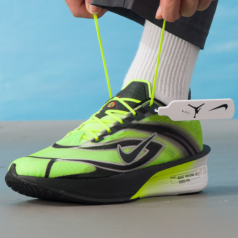Nike Men's Sports Shoes Zoomx  - đánh giá và giá Men'S Shoes Zoomx